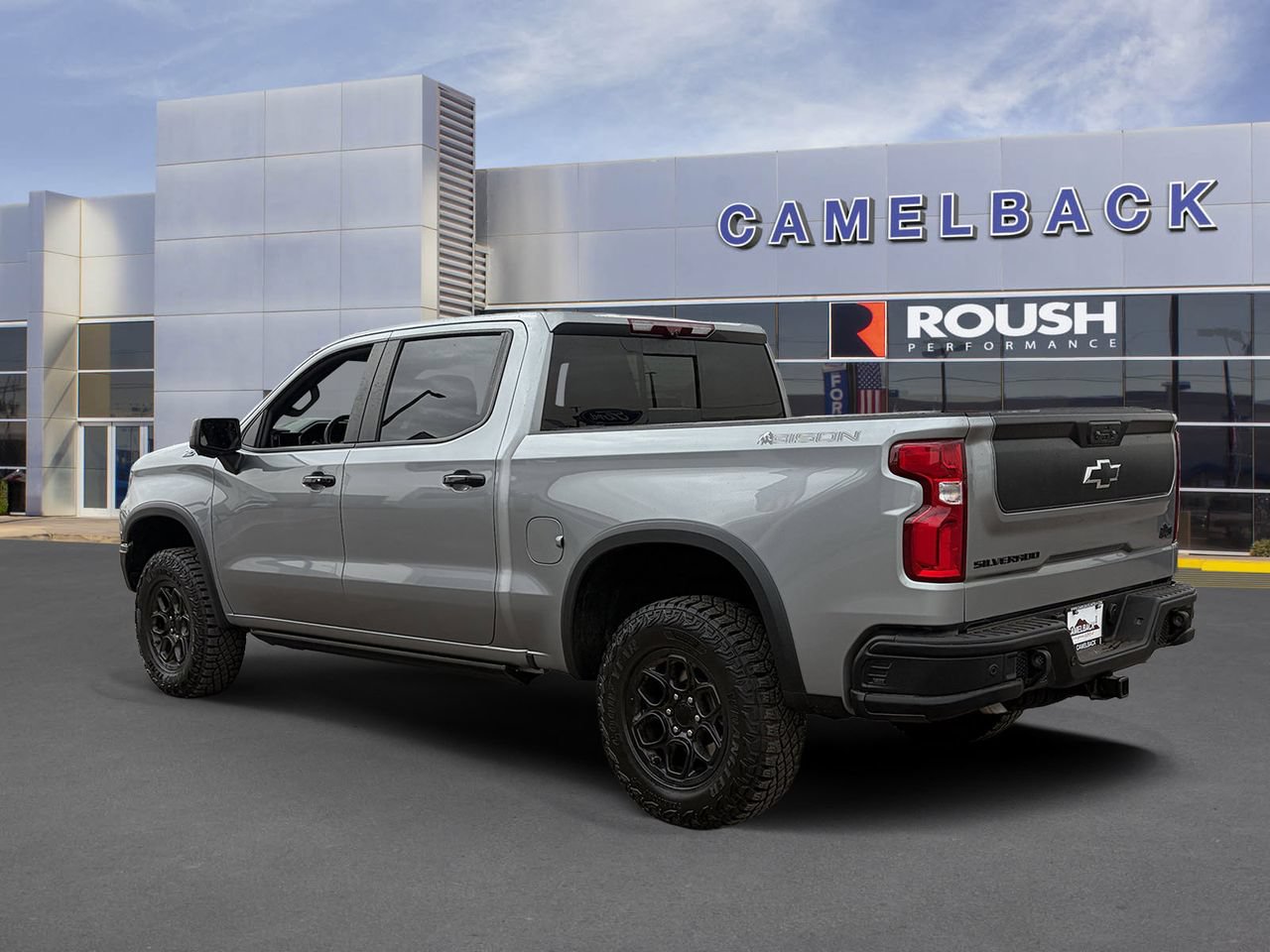 Used 2024 Chevrolet Silverado 1500 ZR2 w/ ZR2 Bison Edition AWD/4WD image 4