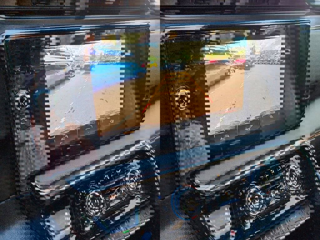 Used 2022 GMC Sierra 1500 AT4 w/ AT4 Preferred Package image 25