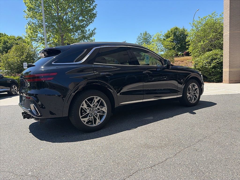 Certified 2024 Genesis GV70 2.5T w/ Advanced Package AWD/4WD image 4