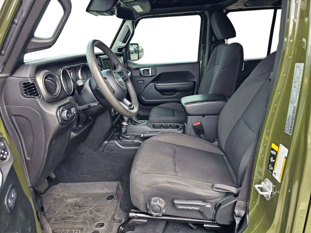 Used 2023 Jeep Wrangler Sport S image 17
