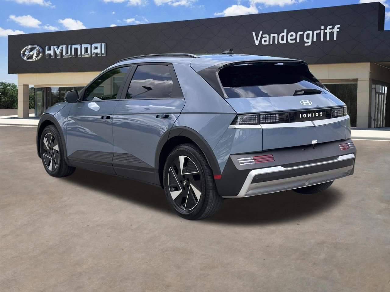 Certified 2025 Hyundai Ioniq 5 SEL image 13