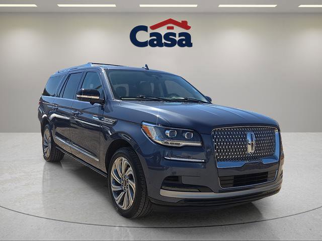 Used 2022 Lincoln Navigator L Reserve image 1