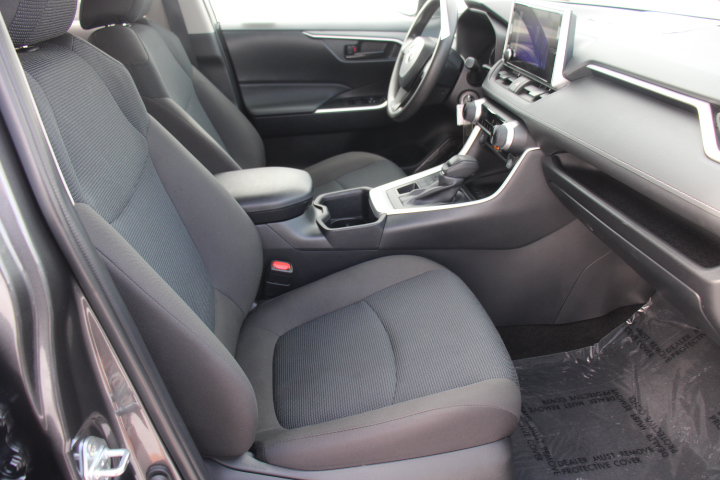 Certified 2025 Toyota RAV4 LE AWD/4WD image 19