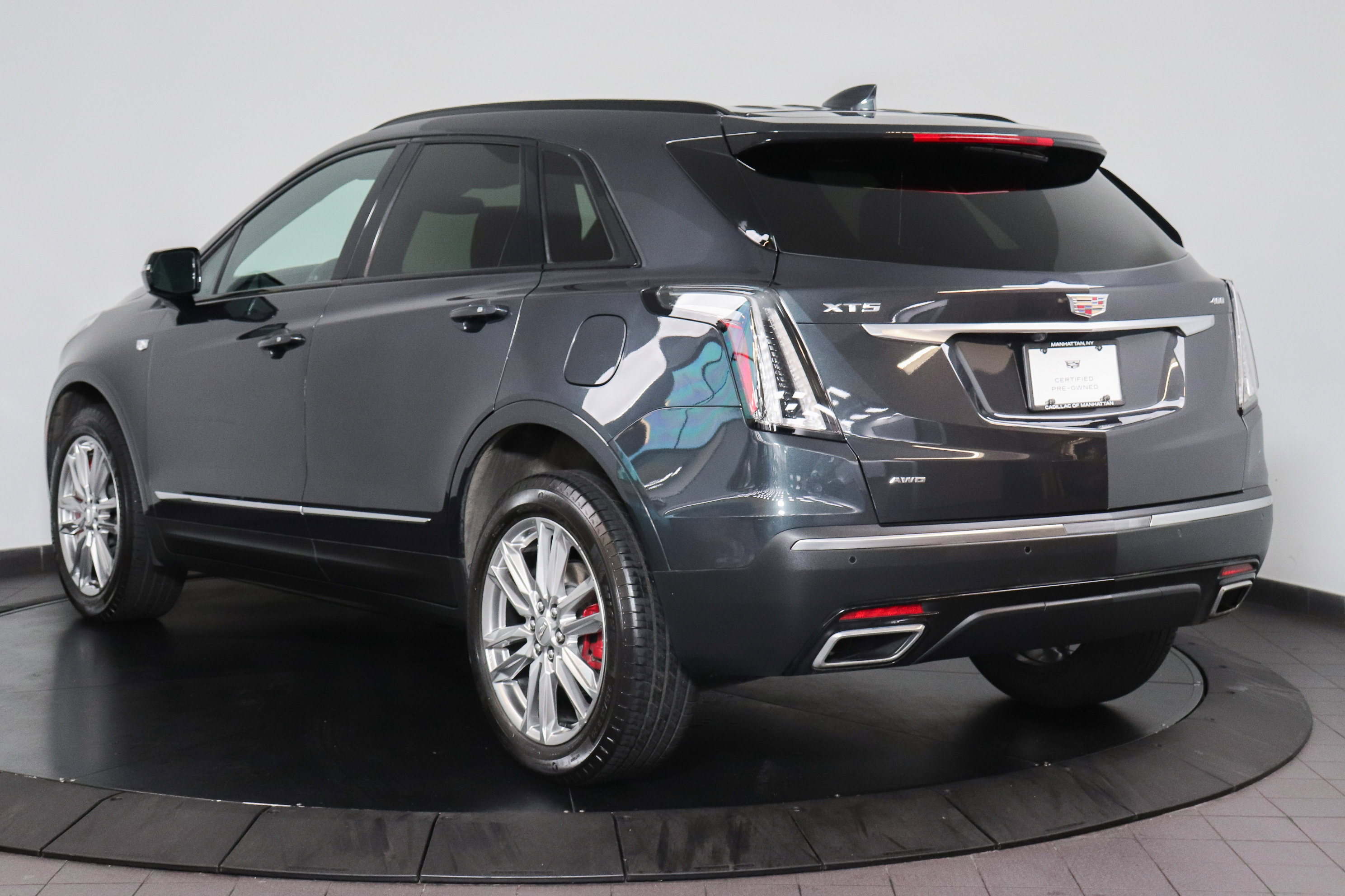 Used 2023 Cadillac XT5 Sportv AWD/4WD image 4
