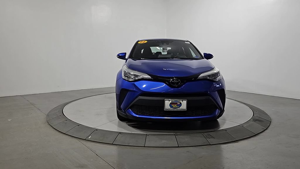 Used 2022 Toyota C-HR XLE FWD image 9