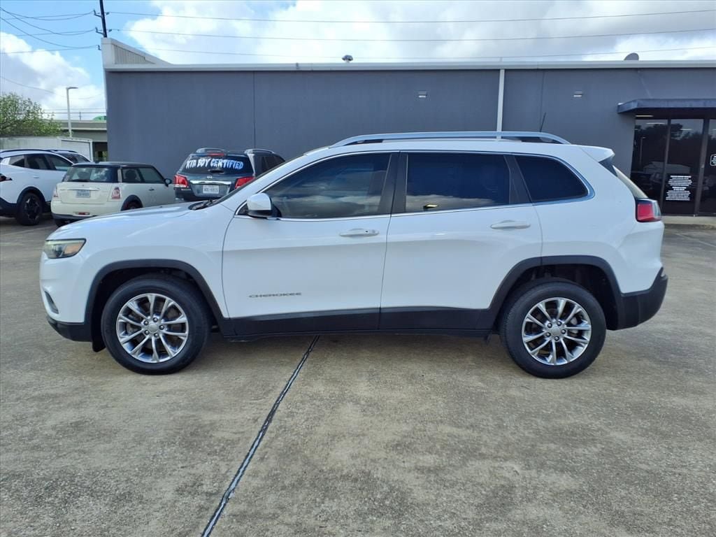 Used 2019 Jeep Cherokee Latitude Plus image 5