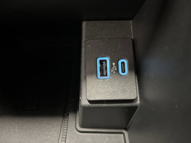 Used 2022 Ford Edge SEL w/ Convenience Package image 25