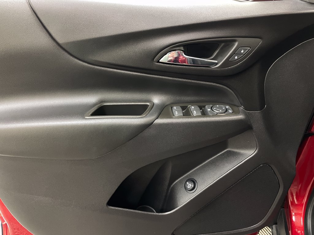 Certified 2023 Chevrolet Equinox LT FWD image 24