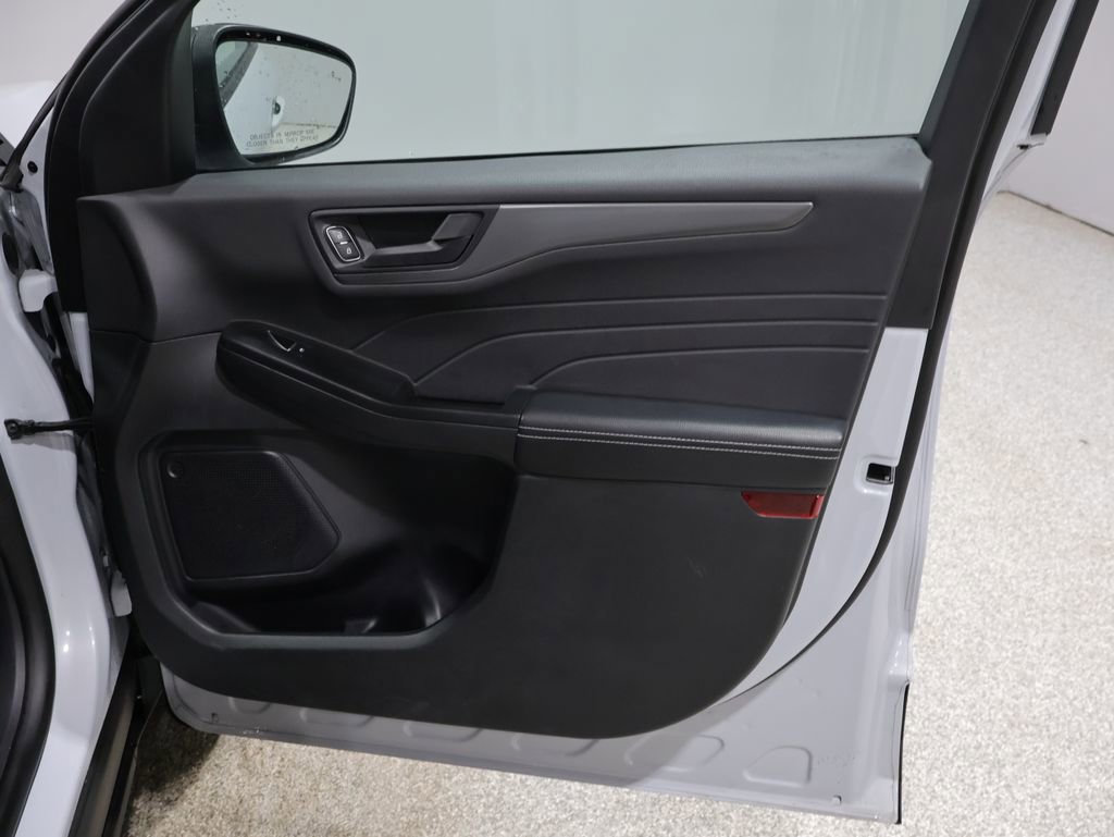 Used 2025 Ford Escape Active image 22