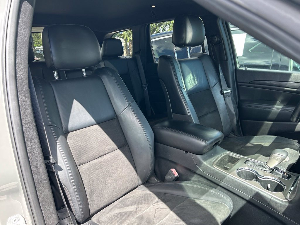 Used 2019 Jeep Grand Cherokee Altitude RWD image 41