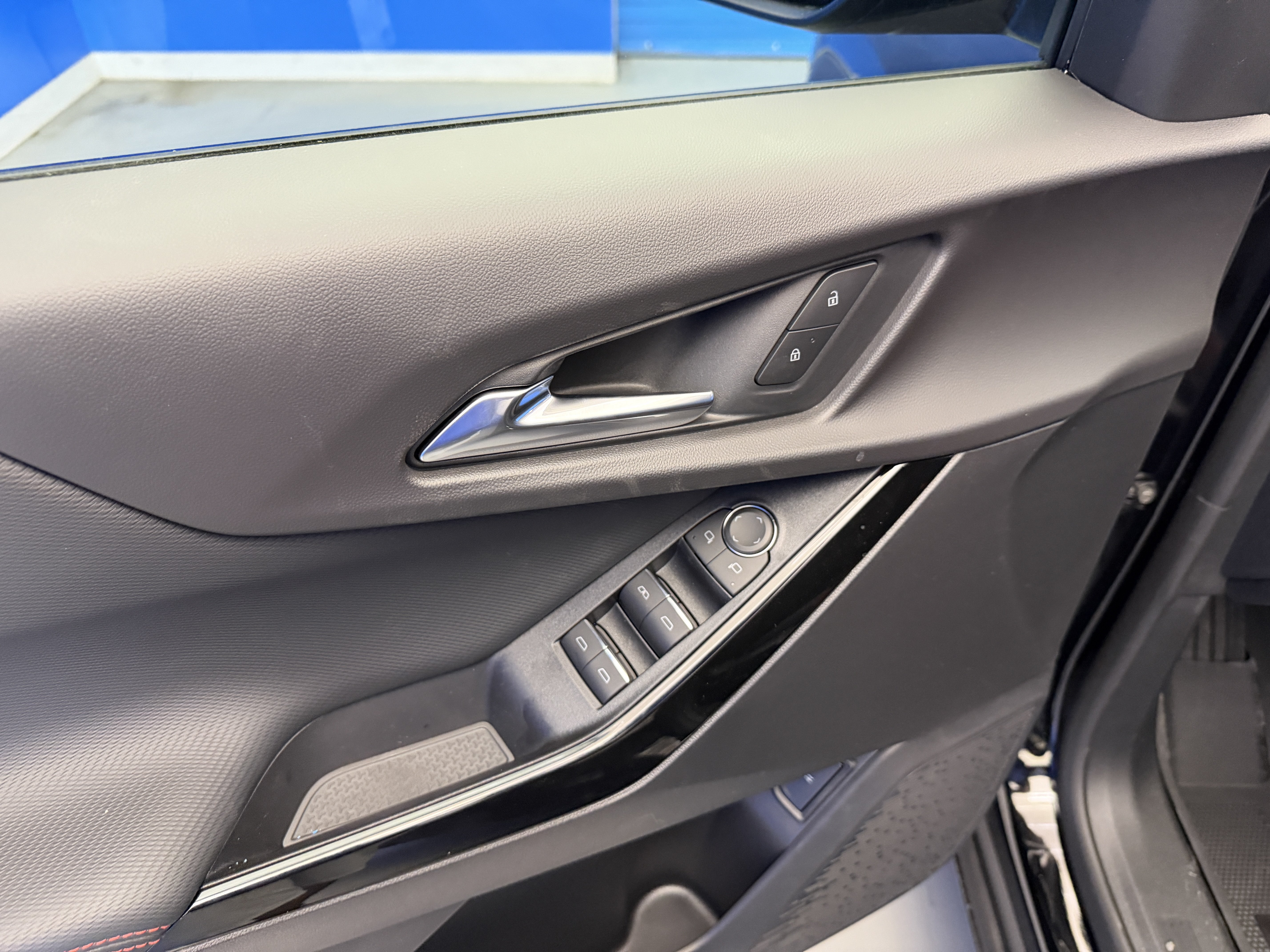 New 2027 Chevrolet Equinox RS w/ Safety and Technology Package AWD/4WD image 10