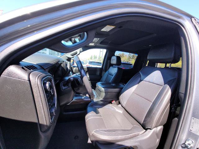 Used 2019 Chevrolet Silverado 1500 High Country w/ Technology Package AWD/4WD image 19