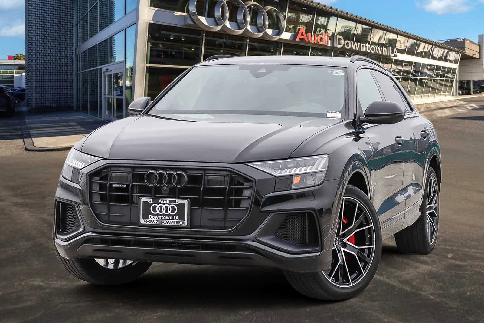 Used 2023 Audi Q8 Premium Plus w/ Premium Plus Package AWD/4WD video 1