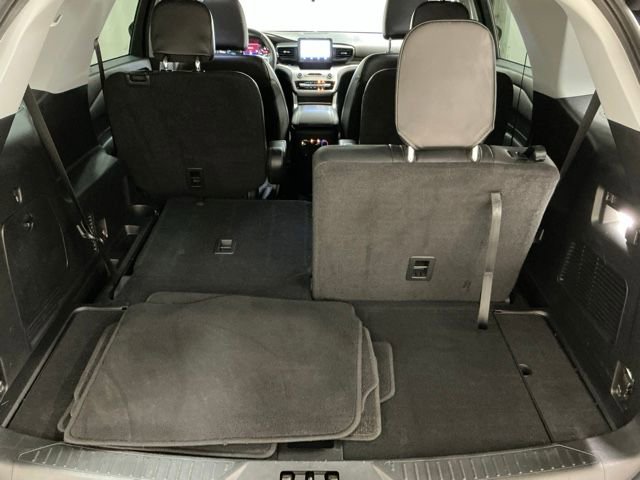 Used 2022 Ford Explorer XLT w/ Equipment Group 202A image 15