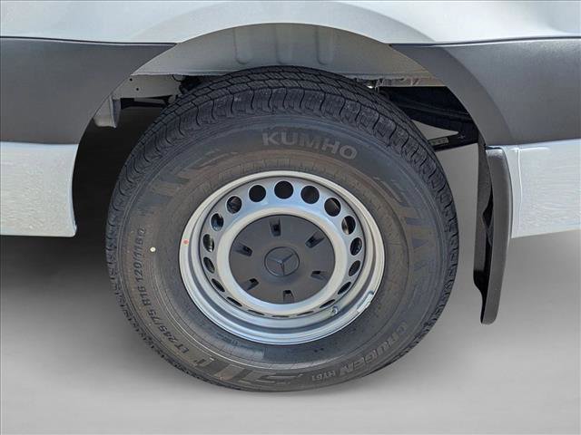 New 2025 Mercedes-Benz Sprinter 2500 image 10