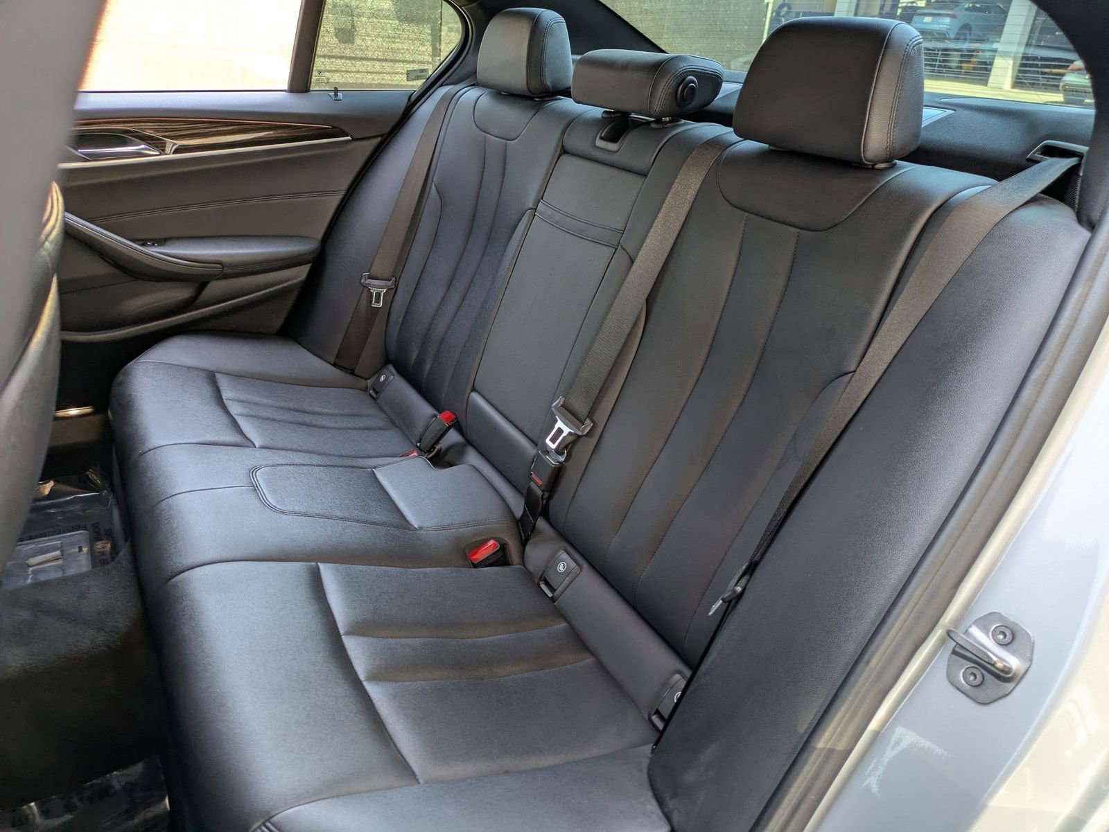 Used 2019 BMW 530i w/ Convenience Package image 31