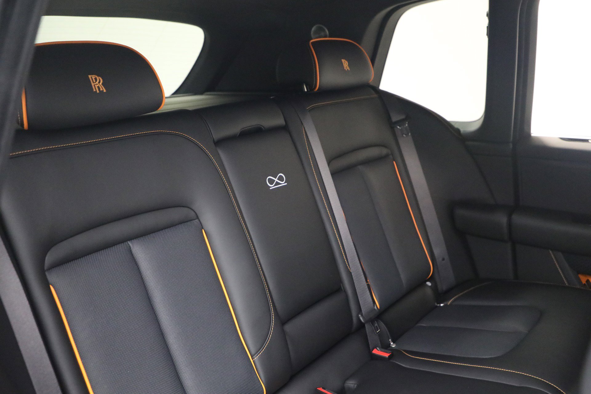 Certified 2026 Rolls-Royce Cullinan Black Badge image 25