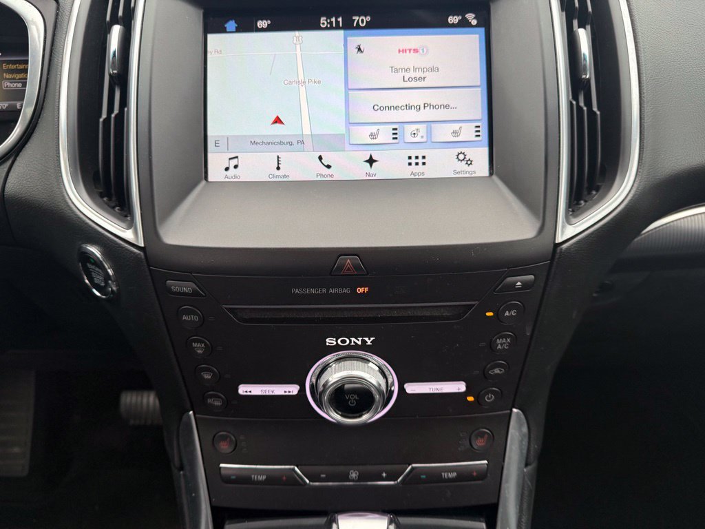 Used 2017 Ford Edge Titanium w/ Technology Package AWD/4WD image 10