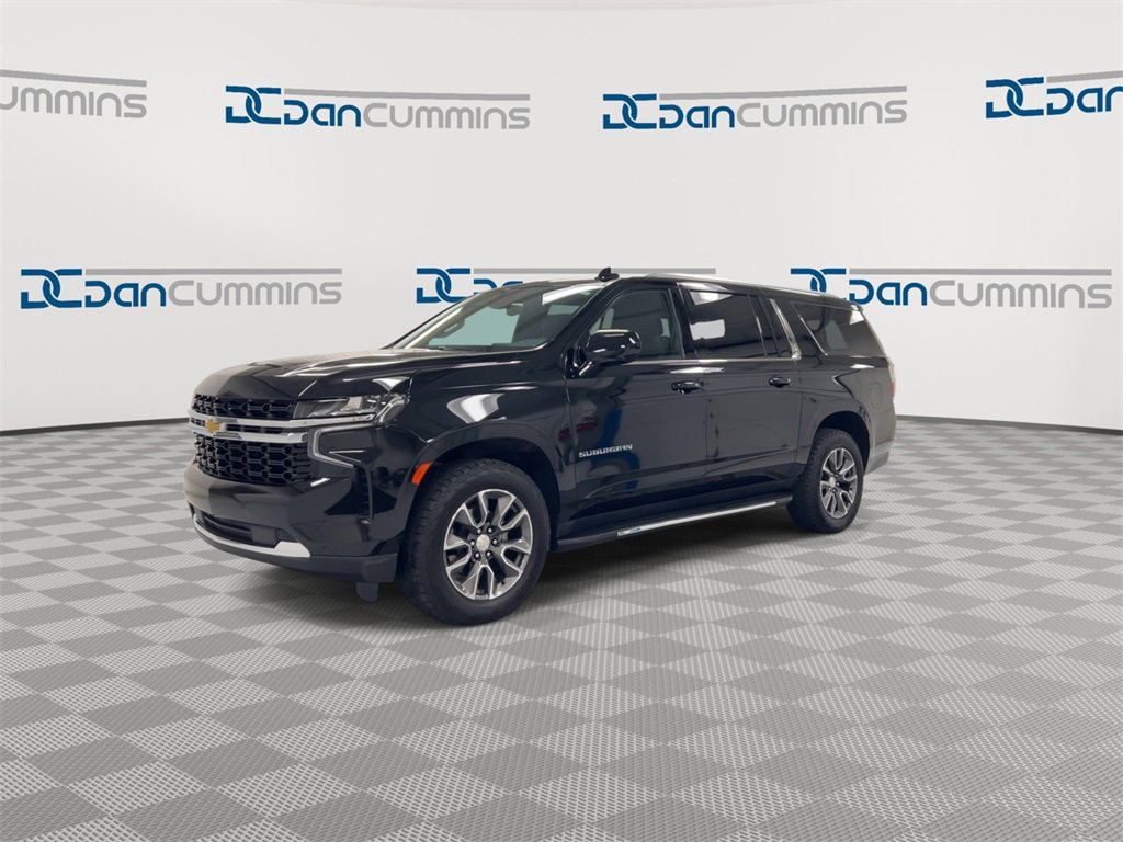 Used 2023 Chevrolet Suburban LS w/ Driver Alert Package image 4