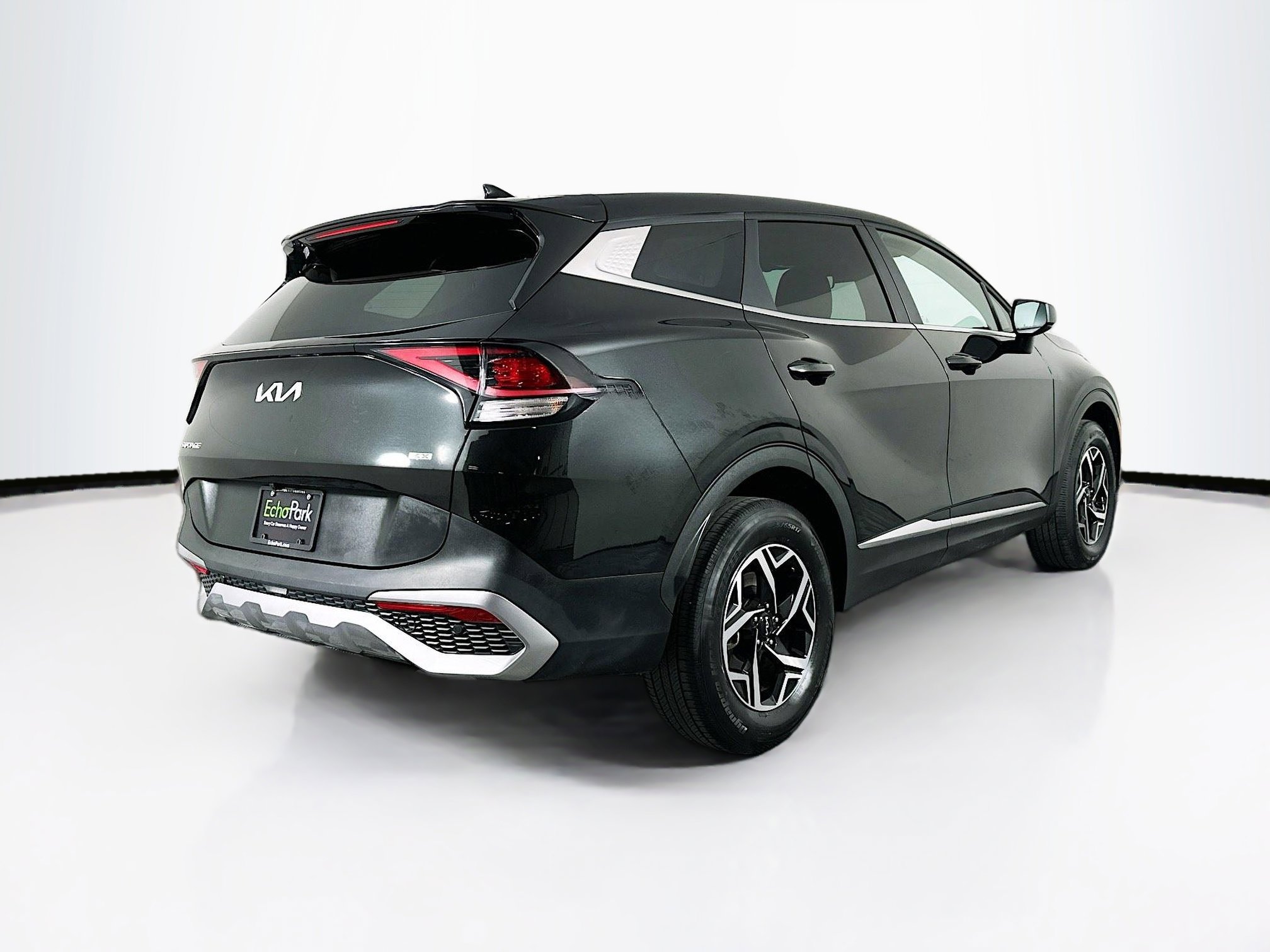 Used 2024 Kia Sportage LX image 9