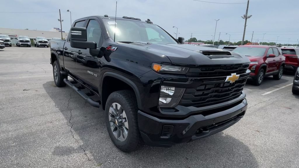 New 2026 Chevrolet Silverado 2500 Custom w/ Custom Value Package AWD/4WD image 4