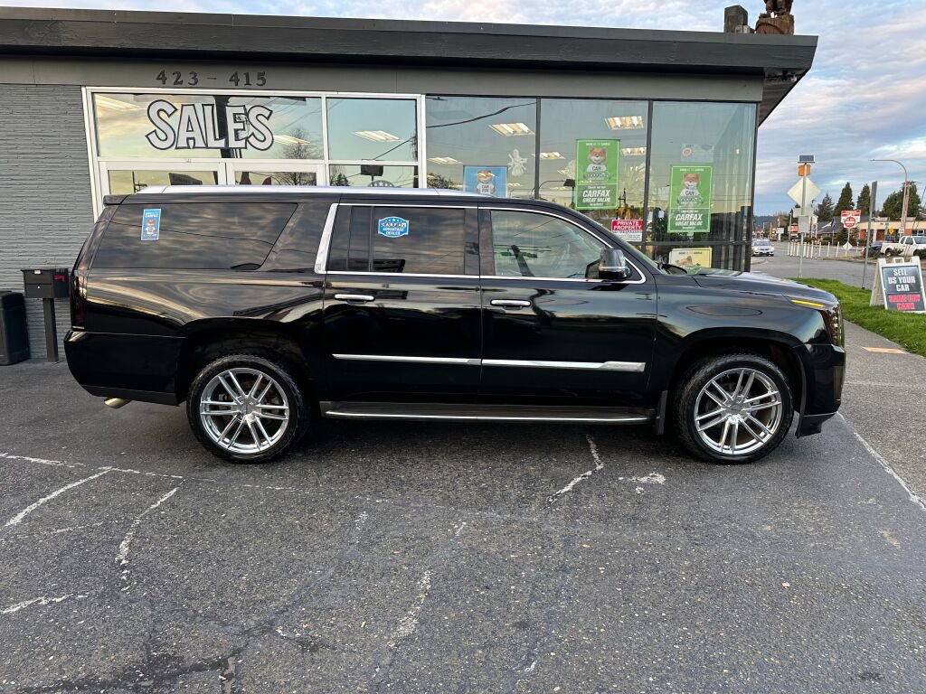 Used 2015 Cadillac Escalade ESV Luxury AWD/4WD image 4