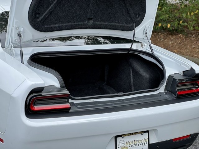 Used 2021 Dodge Challenger R/T w/ Blacktop Package image 40