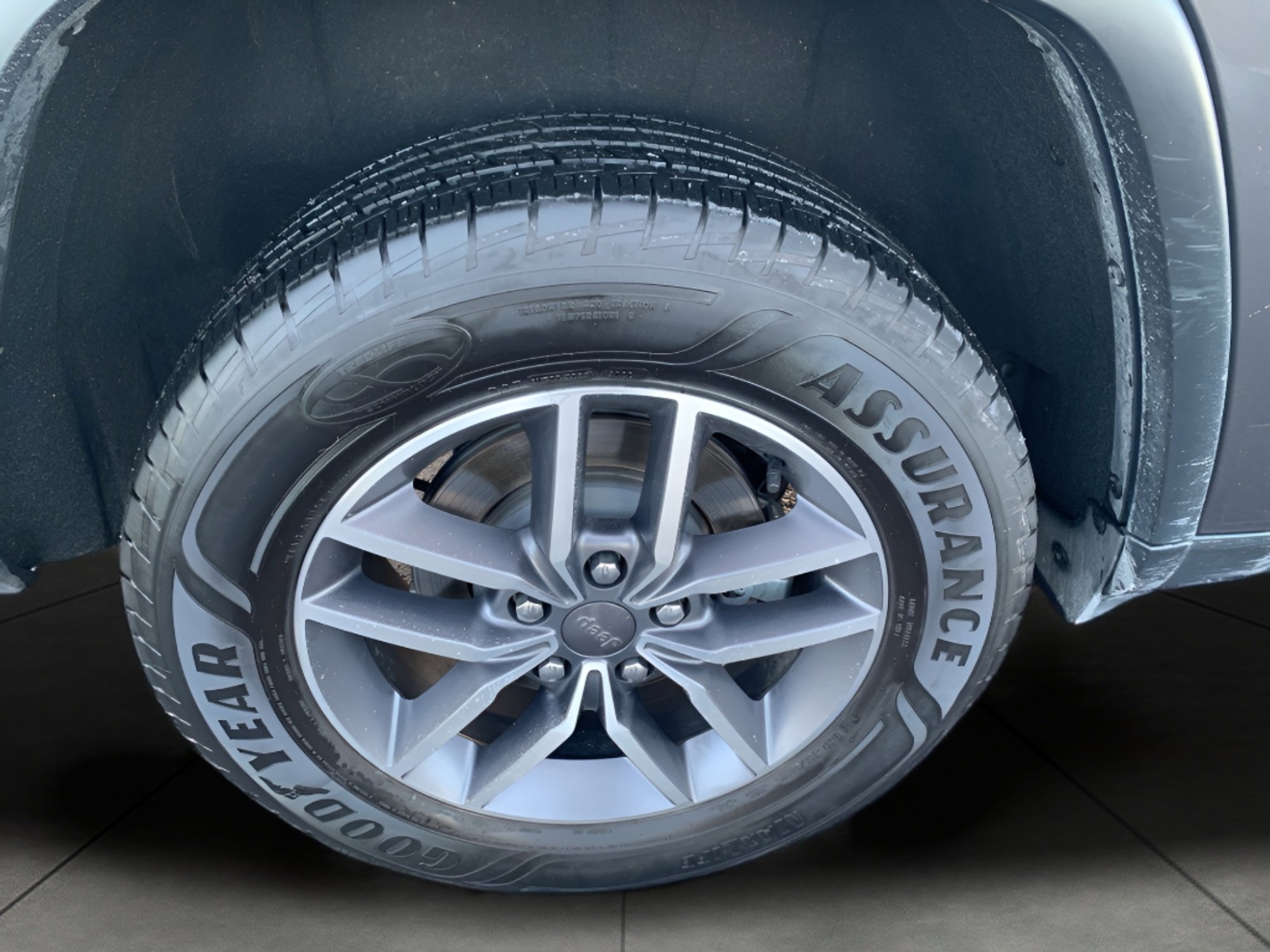 Used 2021 Jeep Grand Cherokee Limited w/ Luxury Group II image 23