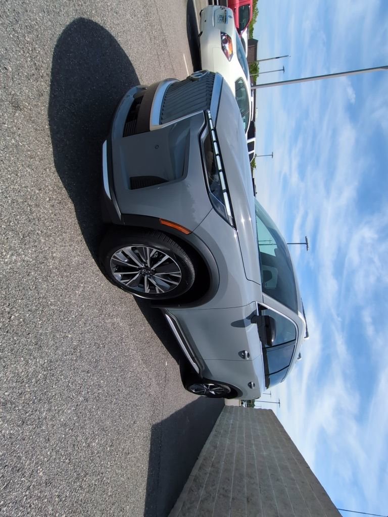 Used 2026 INFINITI QX60 Luxe w/ Cargo Package image 8