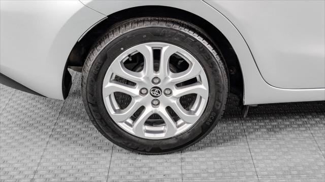Used 2018 Toyota Yaris iA FWD image 32