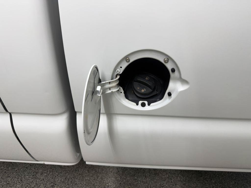 Used 2005 GMC Sierra 2500 W/T AWD/4WD image 15