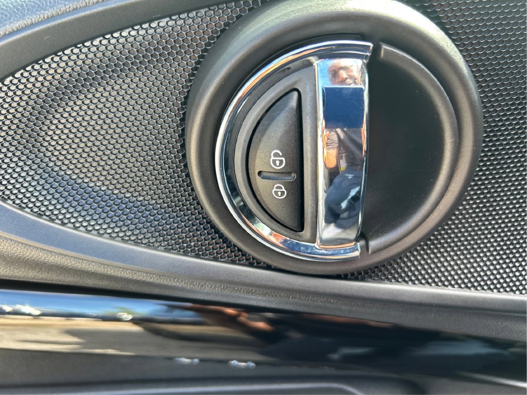 Certified 2023 MINI Cooper Clubman S AWD/4WD image 49