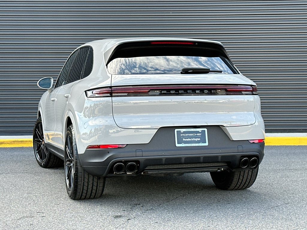 New 2027 Porsche Cayenne S AWD/4WD image 3