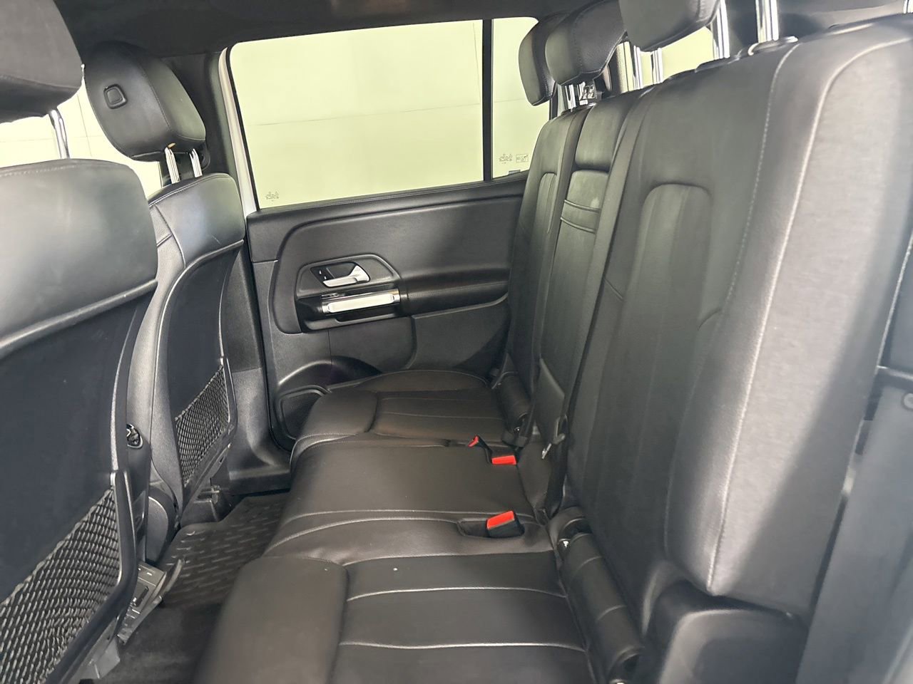 Used 2022 Mercedes-Benz GLB 250 4MATIC image 23