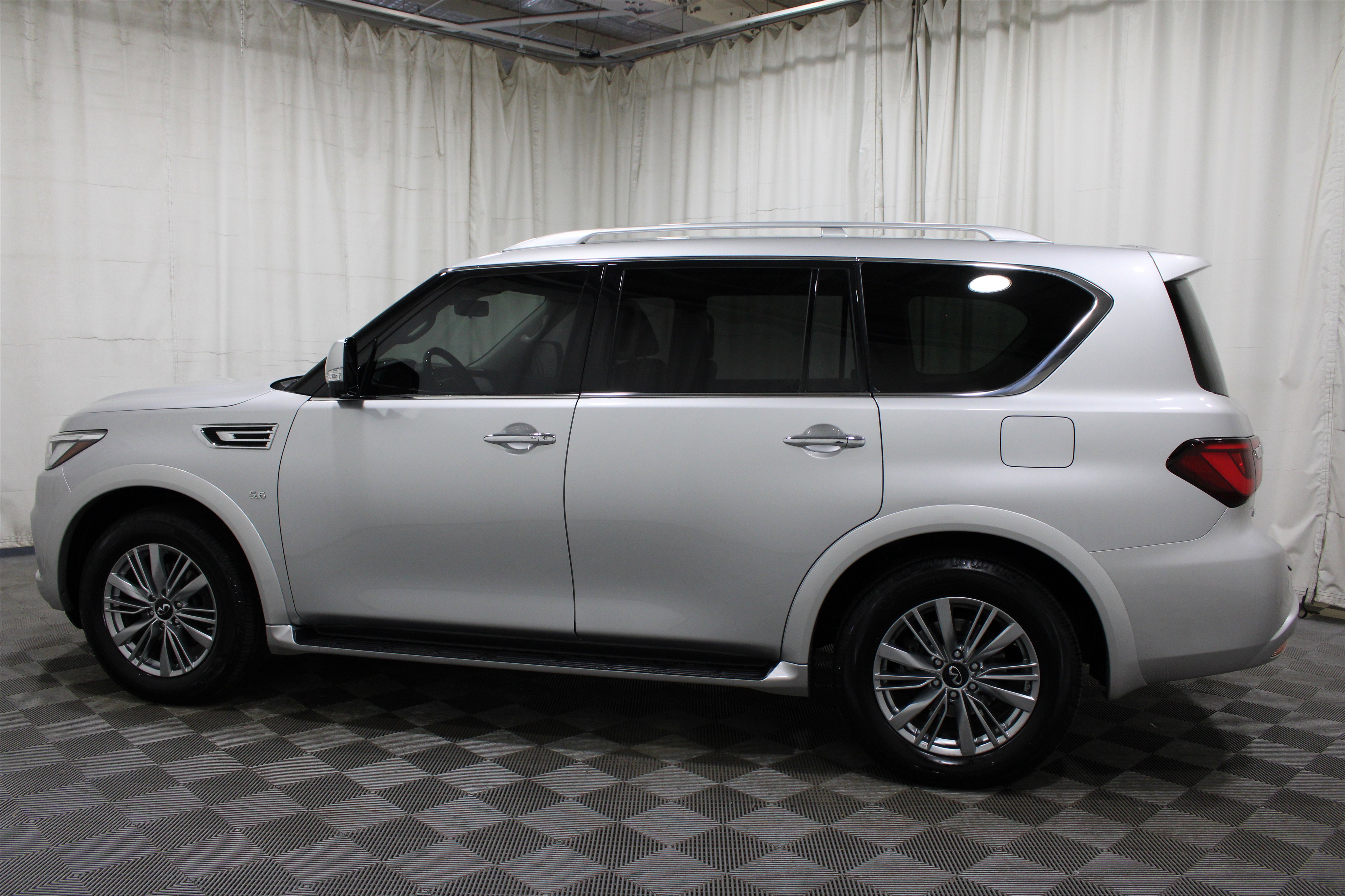 Used 2020 INFINITI QX80 Luxe w/ Proassist Package AWD/4WD image 36