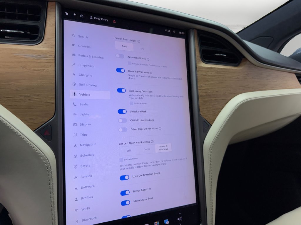 Used 2019 Tesla Model X AWD/4WD image 24