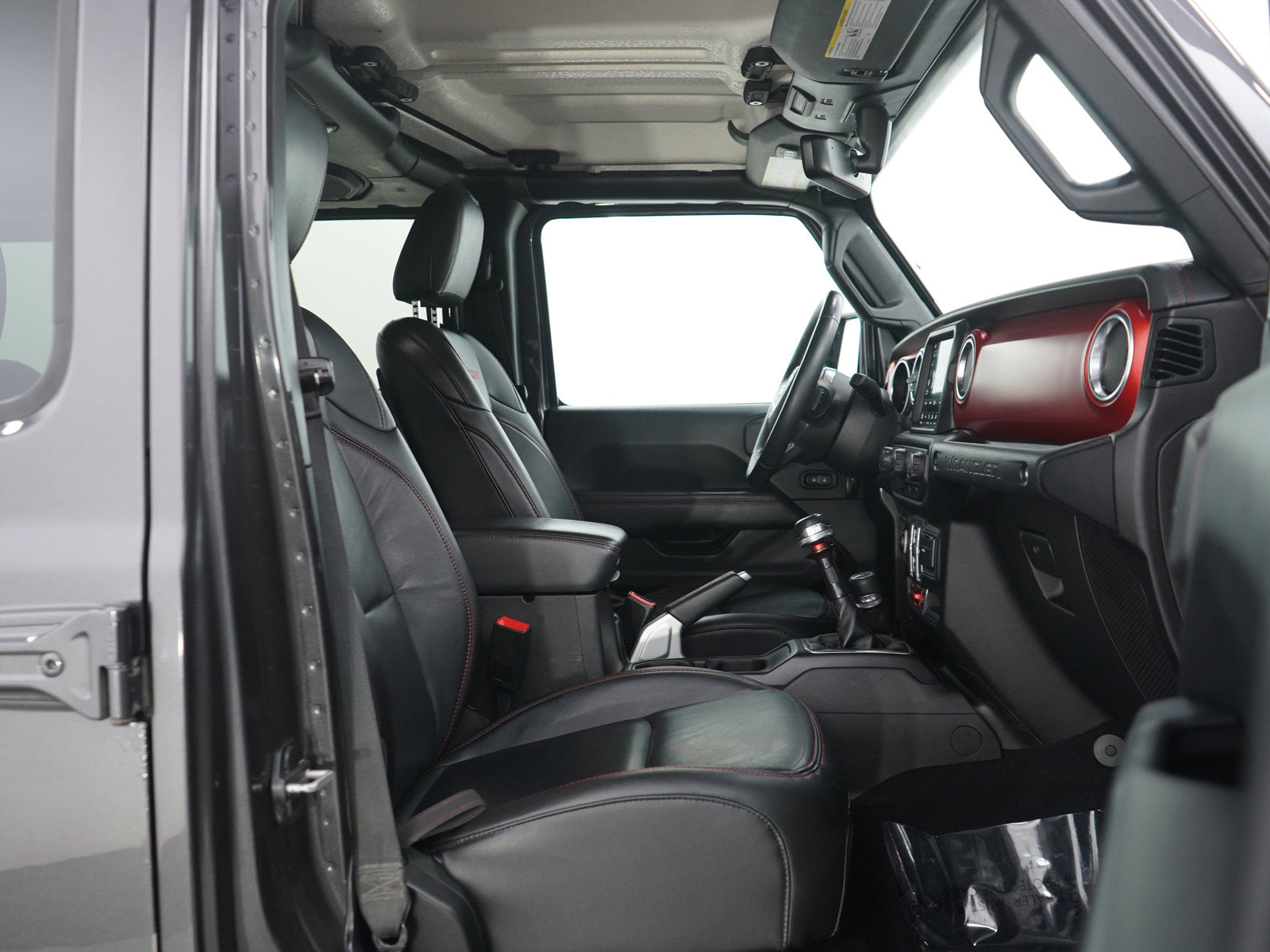 Used 2018 Jeep Wrangler Unlimited Rubicon w/ Dual Top Group image 11