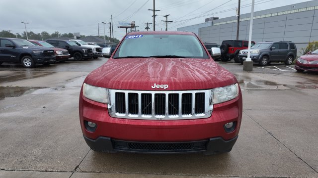 Used 2011 Jeep Grand Cherokee Laredo AWD/4WD image 2