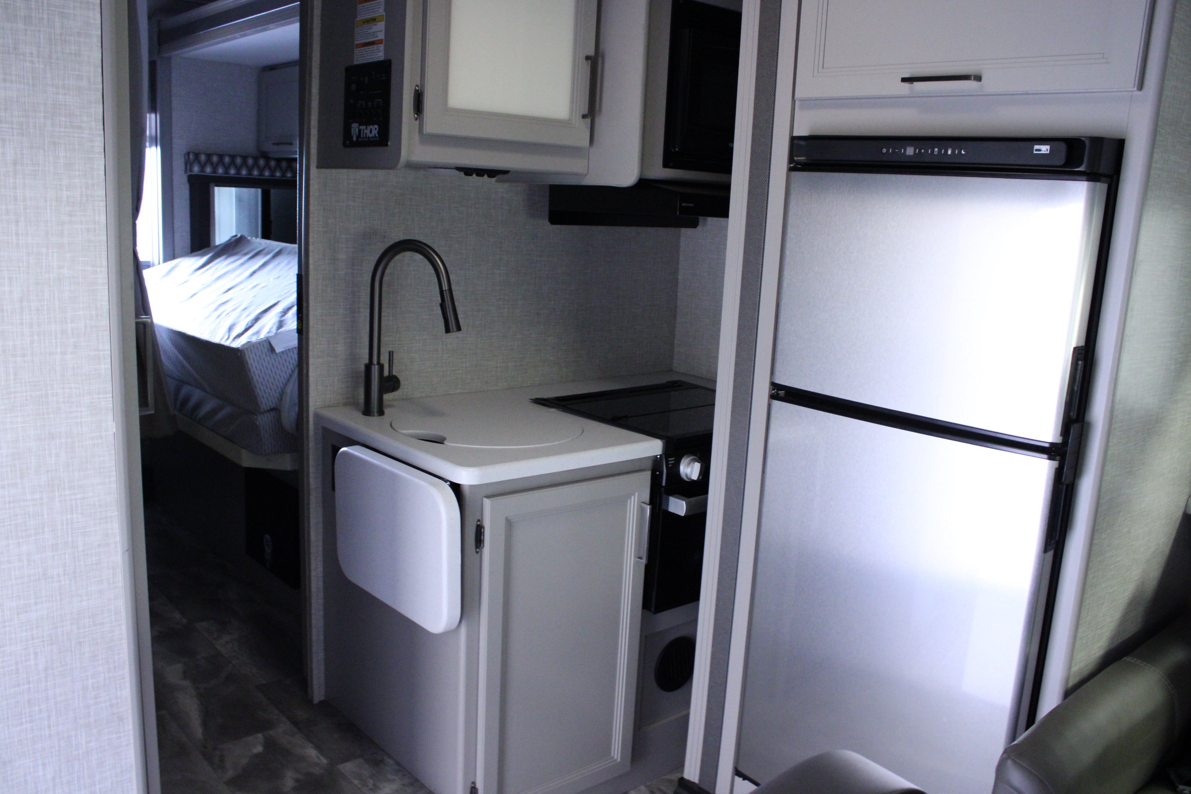 Used 2023 Ford E-450 and Econoline 450 Super Duty w/ Motorhome Prep Package RWD image 16