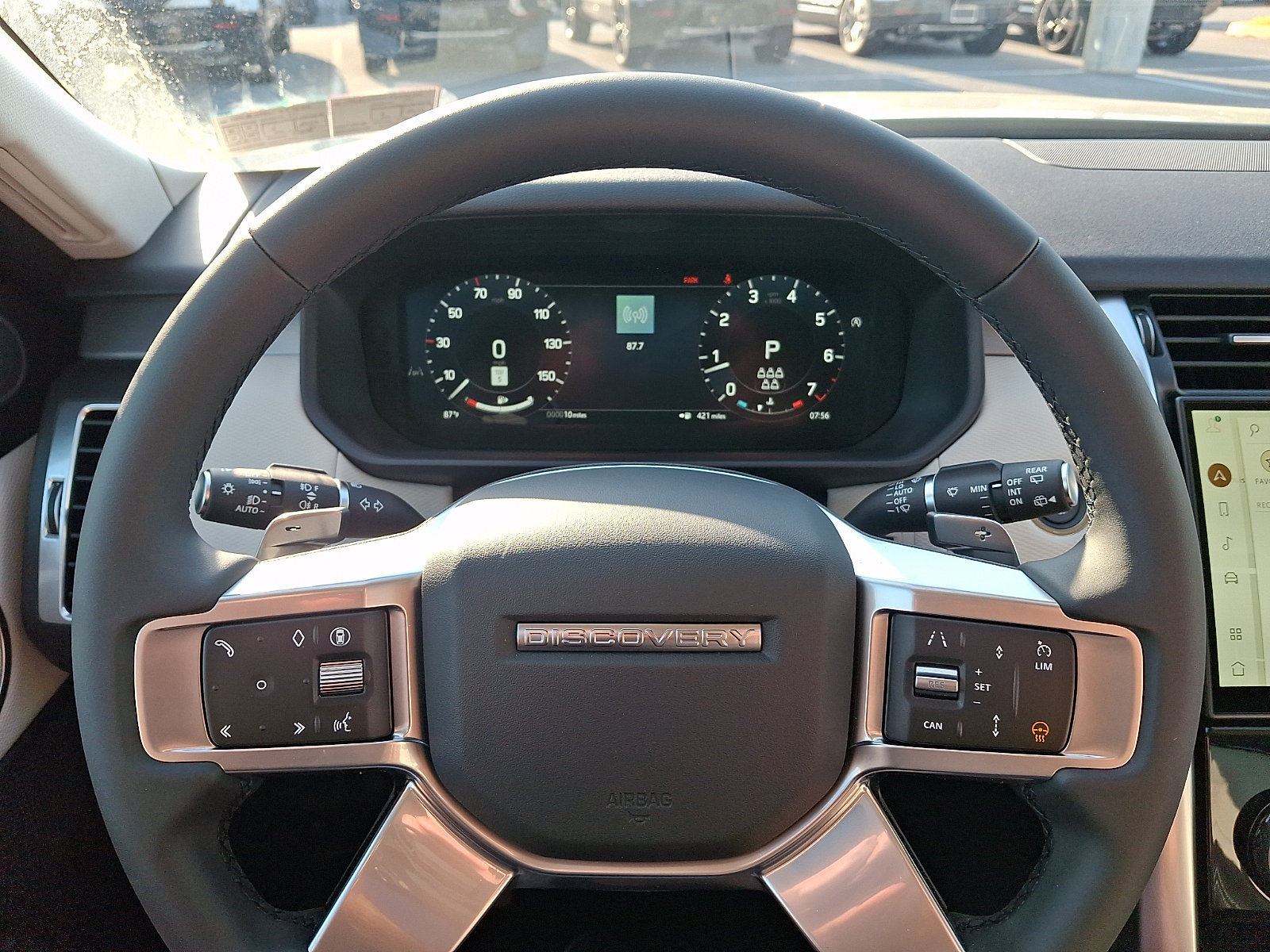 New 2026 Land Rover Discovery Dynamic SE AWD/4WD image 19