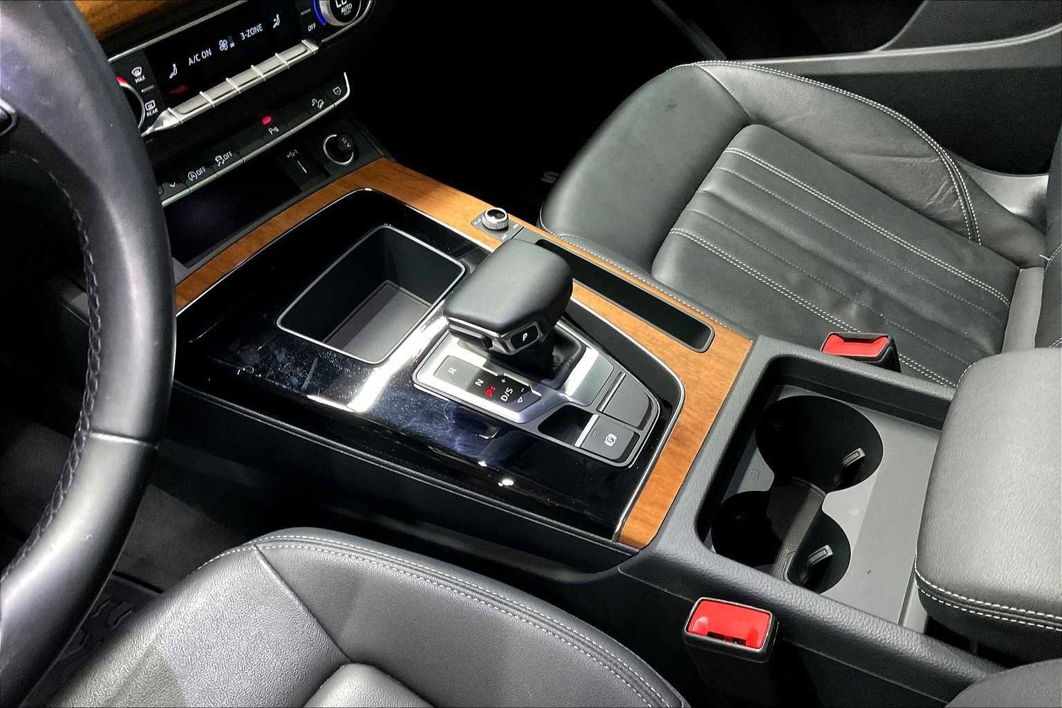 Used 2023 Audi Q5 2.0T Premium image 18