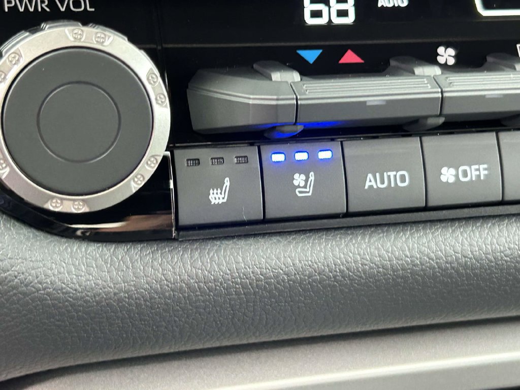 New 2026 Toyota Sequoia Limited w/ TRD Off-Road Package AWD/4WD image 27