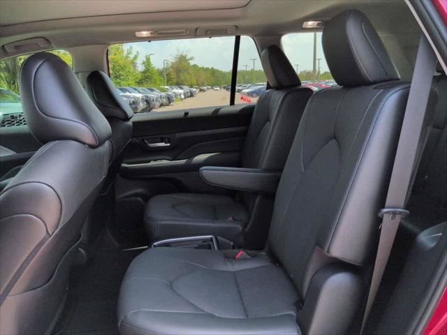 Certified 2026 Toyota Grand Highlander AWD Hybrid image 14