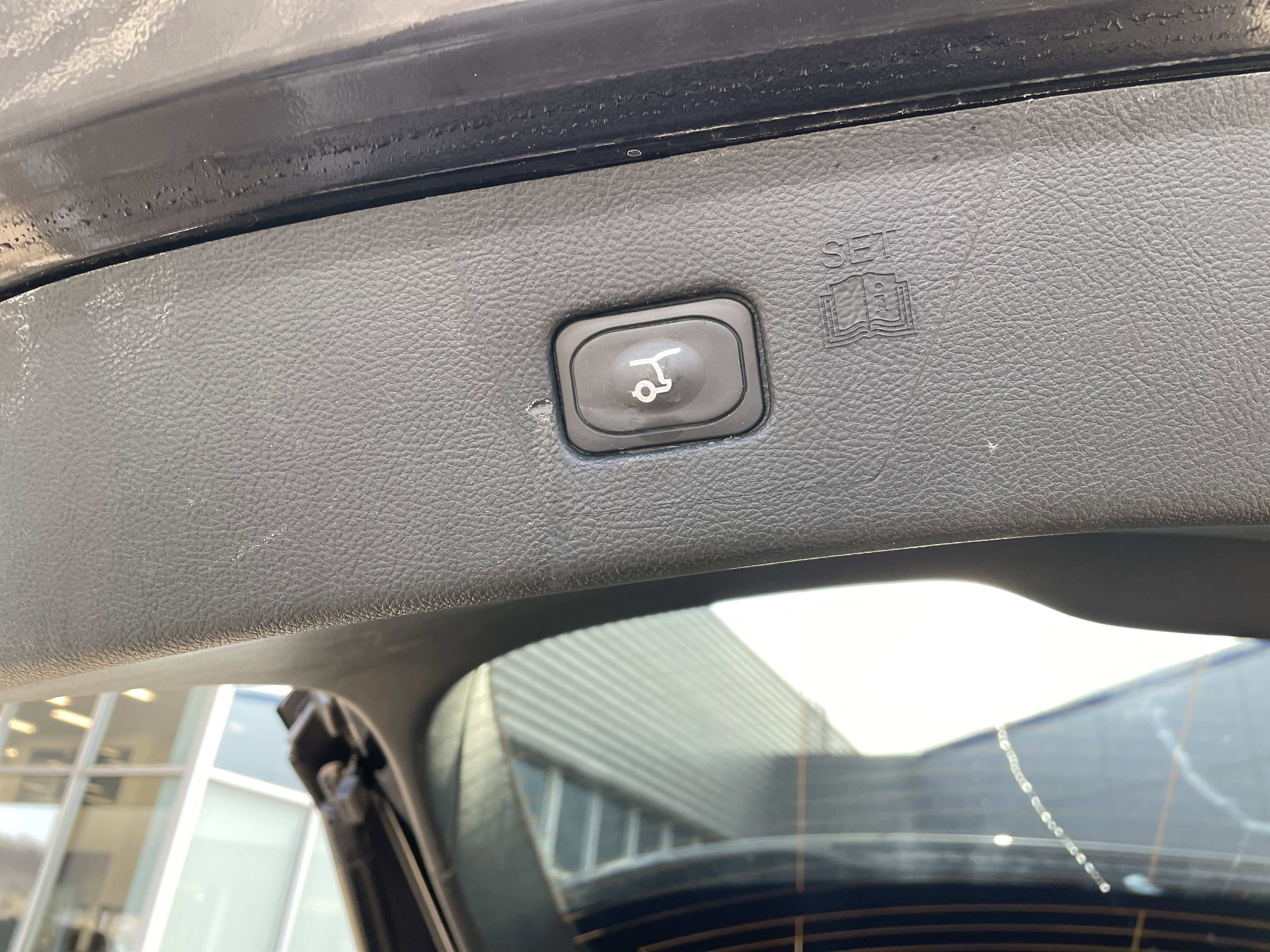 Used 2023 Ford Edge SEL w/ Convenience Package image 18