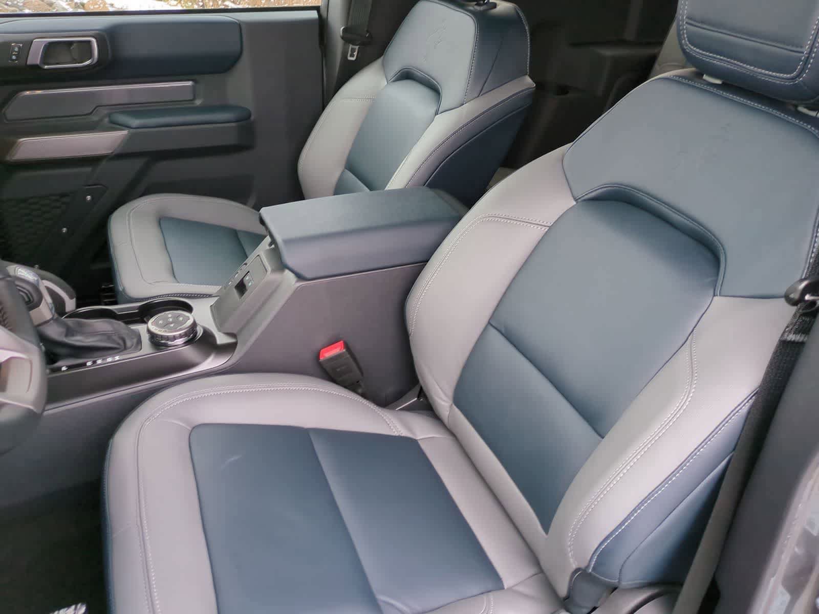 New 2023 Ford Bronco Outer Banks AWD/4WD image 17