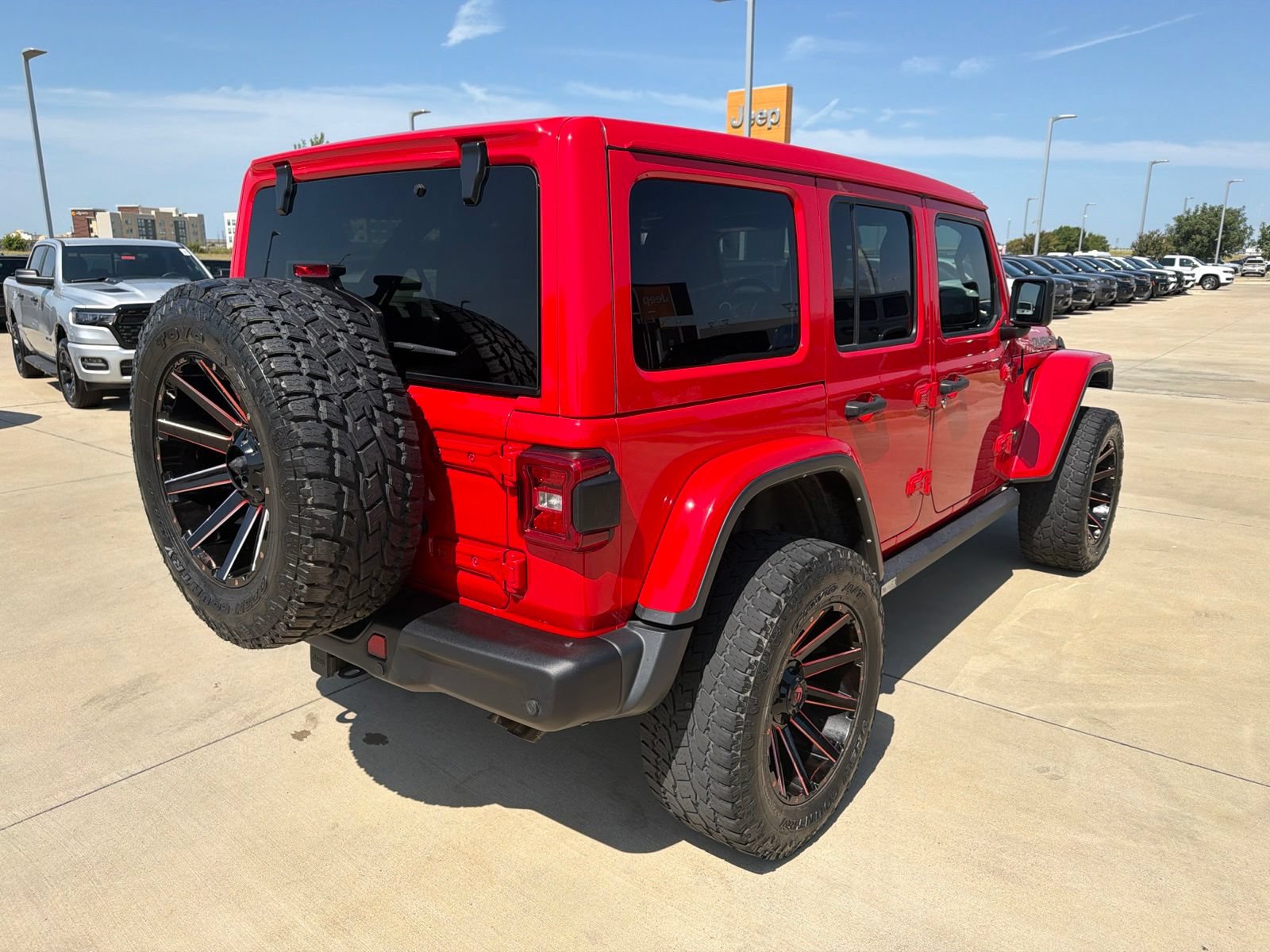 Used 2021 Jeep Wrangler Unlimited Rubicon w/ Trailer Tow Package AWD/4WD image 5