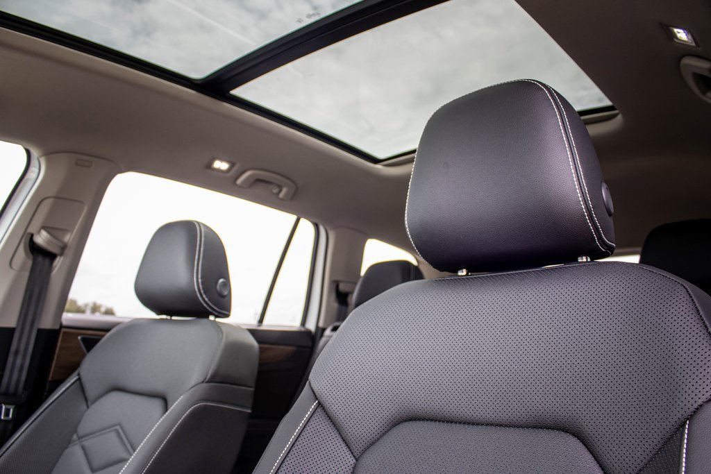 New 2026 Volkswagen Atlas SE image 2