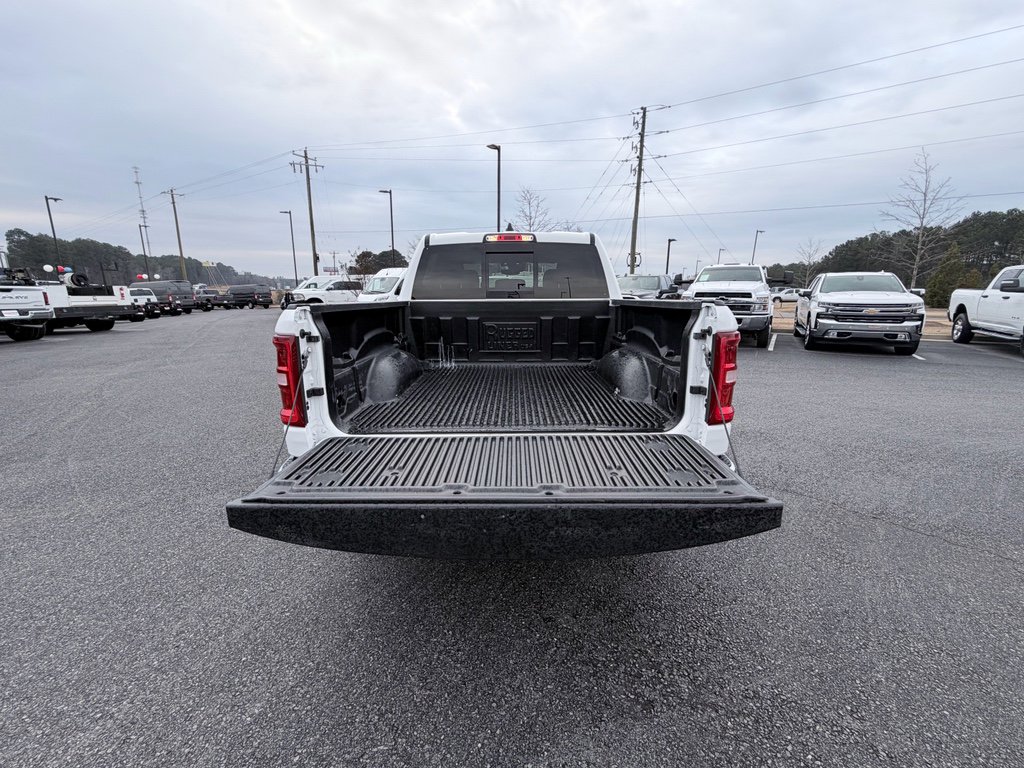 Used 2025 RAM 1500 Laramie AWD/4WD image 9