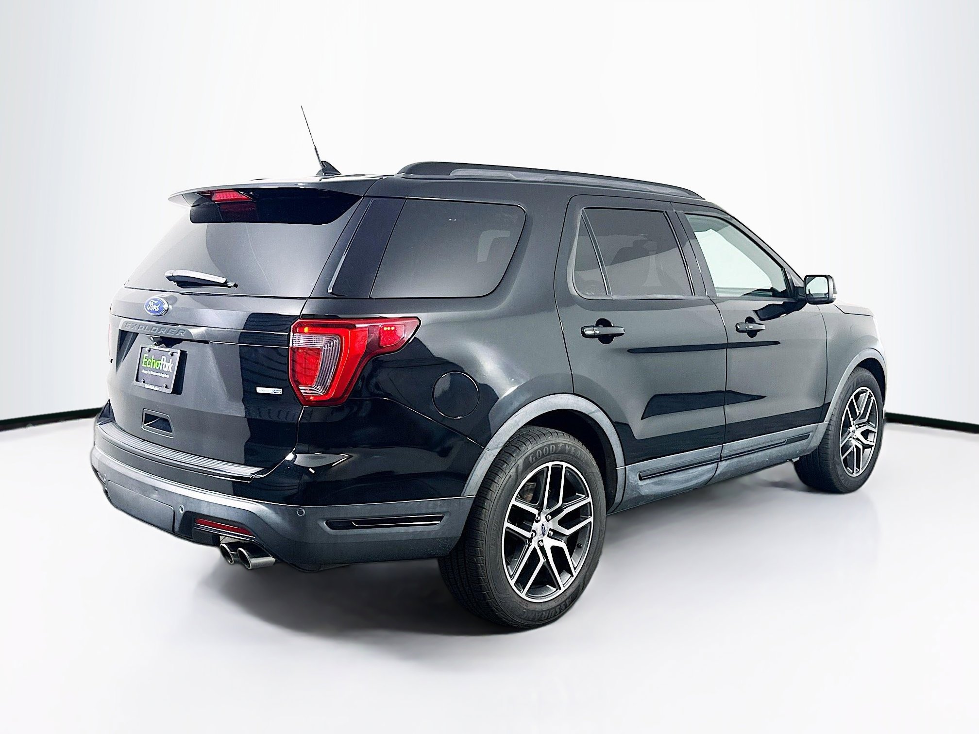 Used 2018 Ford Explorer Sport w/ Equipment Group 401A AWD/4WD image 9