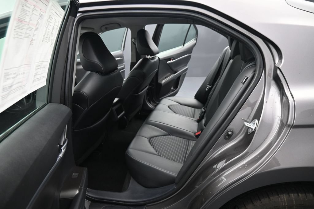 Used 2024 Toyota Camry SE FWD image 16